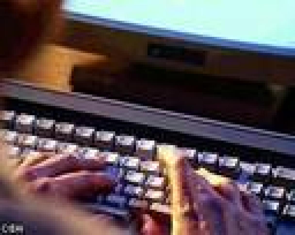 Консультант правительства США взломал сети ФБР